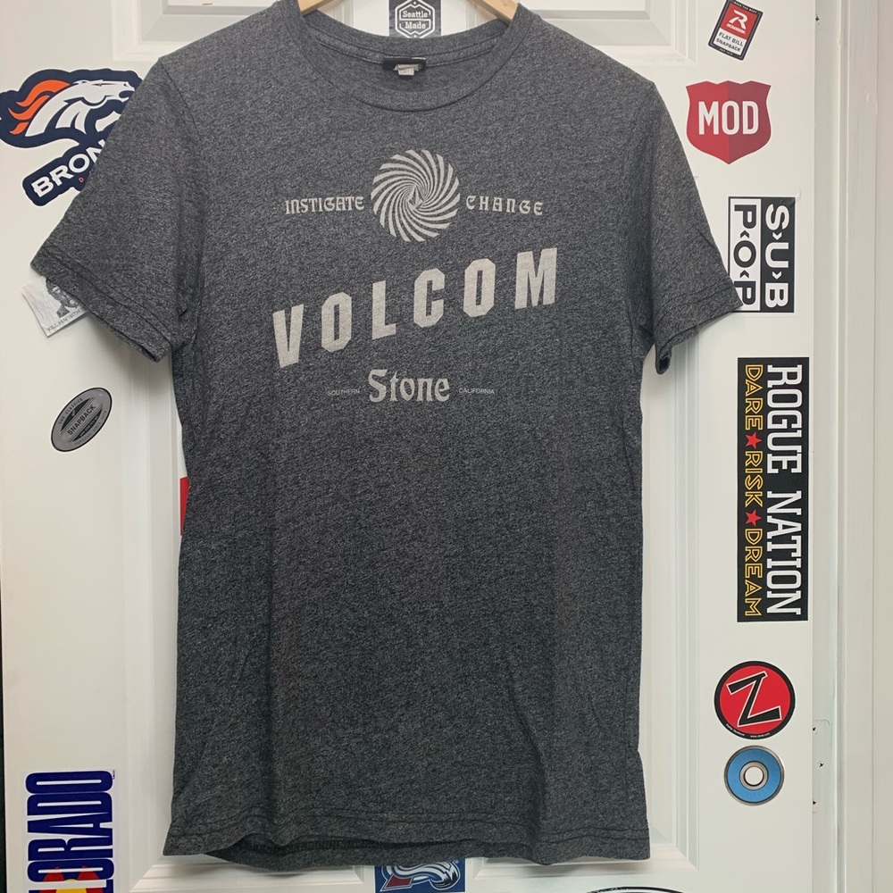 Volcom graphic tee